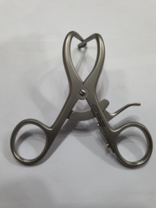 Rétracteur périnéal Gelpi sûr et efficace de source d'alimentation manuelle fiable pour l'outil de tissu de chirurgie pelvienne de gynécologie d'obstétrique - Product Image 3