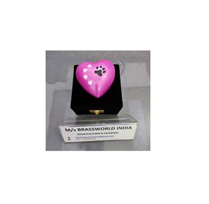 Urna Funeraria de Aluminio Negra con Diseño de Pata y Corazón Pintado a Mano, Estilo Americano, para Adultos, Recuerdo Rosa - Product Image 1