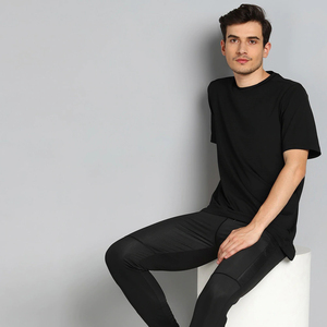 Camiseta de algodón negro para hombre Fitness para hombre Estilo ajustado con logotipo de transferencia de calor Precio al por mayor barato Manga corta - Product Image 4