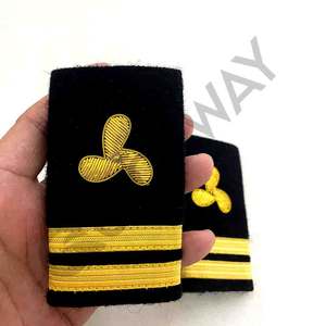 Uniformes conmemorativos, atuendos de tres oficiales, Epaulettes marinos - Product Image 1