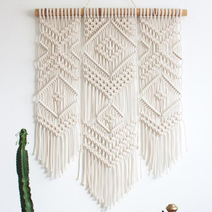 Tapiz de Pared de Macramé Grande, Moderno y Minimalista - Product Image 1