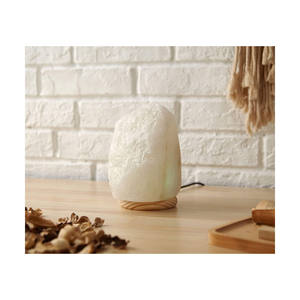 IMPEX PAKISTAN Lámpara de sal de roca de cristal blanco del Himalaya de alta calidad Técnica de atrapasueños tallada a mano Tamaño personalizado Logotipo personalizado - Product Image 2