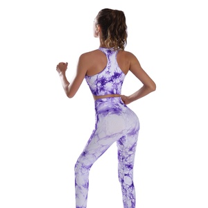 Conjunto de yoga morado con efecto tie-dye para mujer, sujetador deportivo tipo racerback y leggings de cintura alta, conjunto de dos piezas para gimnasio - Product Image 3