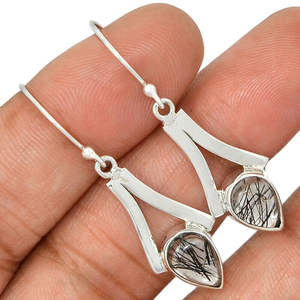 Boucles d'oreilles faites à la main en argent sterling 925 incroyable noir rutile en forme de poire pierre précieuse réglage de la lunette OEM vente en gros bijoux fins - Product Image 1