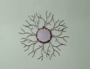 Miroir mural artisanal en fer moderne, décoration murale circulaire en métal, œuvre d'art, pièce maîtresse, à distancer des autres murs - Product Image 3