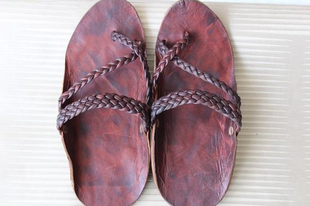 สีน้ำตาล