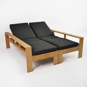 Tumbona Plegable de Madera de Teca Doble, Muebles de Exterior, Cojines de Poliéster Negro, Diseño Minimalista Contemporáneo, Patio Moderno - Product Image 1