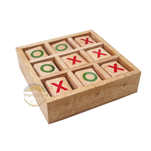 Tic Tac Toe en bois de mangue avec noughts et croix multicolores Jeu de société de qualité supérieure pour deux joueurs (AC 9610) - Product Image 1