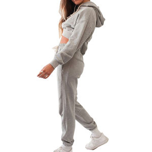 Sweat à capuche court en molleton pour femme, haut décontracté, de couleur grise, fait avec du molleton, été - Product Image 3