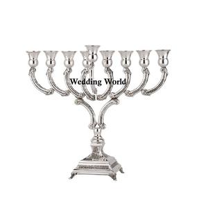 Menorah โลหะขัดเงาคุณภาพระดับพรีเมียมที่วางเทียนทําด้วยมือมาถึงล่าสุดนักออกแบบใหม่แฟนซีขาตั้งเทียนโลหะ - Product Image 1