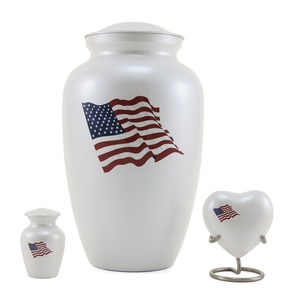 Urn — drapeau américain imprimé, crination pour adultes, ceintures naturelles, haut de brillance - Product Image 3