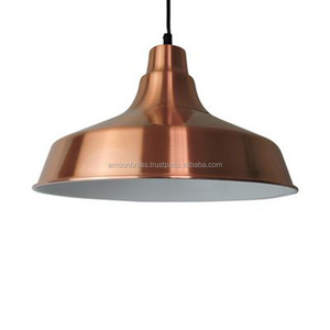 Lámpara colgante de metal dorado Lámpara estándar de lujo única de alta calidad a la venta Aspecto simple y real a los mejores precios - Product Image 3