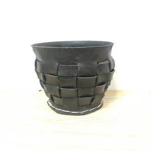 Cesta de goma reciclada negra, cesta de goma original de Vietnam ahora en oferta - Product Image 2