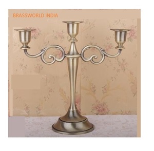 BOUGIE EN LAITON DE HAUTE QUALITÉ POUR LA DÉCORATION À LA MAISON Par BRASSWORLD INDIA - Product Image 1