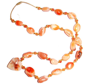 สร้อยคอหินอาเกตอักกิคแกะสลักลายศิลปะพื้นบ้านจากอินเดีย - Product Image 1