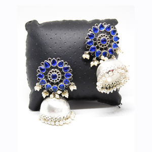 Pendientes de jhumka con diseño de flores para mujeres y niñas, aretes de latón y plata de moda, diseño artificial, al por mayor - Product Image 1