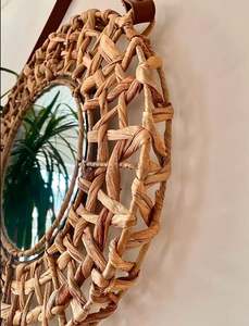 Espejo de pared de ratán con forma personalizada, acabado natural, perfecto para el uso decorativo más vendido para colgar en la pared - Product Image 4