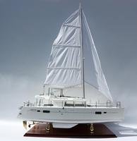 Modèle de bateau en bois LAGON 440 Catamaran, artisanat peint de haute qualité, style nautique, livraison rapide, fabriqué au Vietnam, décoration intérieure