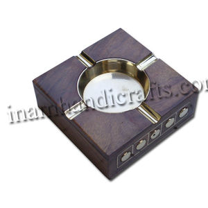 Cenicero de madera hecho a mano con incrustaciones de latón, regalo promocional, bonito y de diseño, recién llegado, artesanía de 2022 INAM - Product Image 1