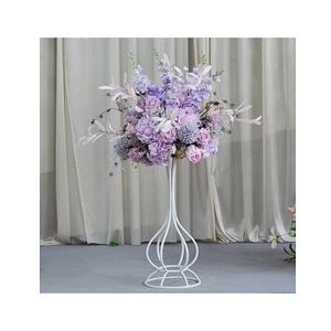 Support à fleurs en fer blanc en vrac, forme et taille personnalisées, centre de table pour accessoires de décoration de mariage - Product Image 1