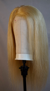 Peluca con cierre de encaje recto Rubio de calidad brasileña, cierre de encaje 4X4, pelo indio, cutícula alineada, estilos rizados ondulados disponibles - Product Image 6