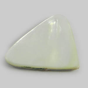 Cabochon triangulaire en nacre de 28x33 mm, 4,25 grammes, pierre précieuse artisanale en vrac pour la création de bijoux fantaisie - Product Image 4