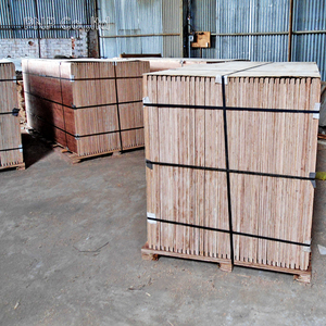 Película de 28mm del proveedor líder de Vietnam para madera contrachapada marina, madera contrachapada de melamina, núcleo de madera dura Keruing WBP para pisos de contenedores - Product Image 5