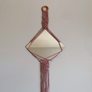 Espejo Cosmético de Macramé Hecho a Mano, Espejo para Tocador con Espejo - Product Image 1