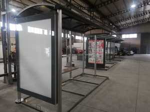 Forma personalizada moderna 12V luz LED de baja potencia autobús refugio exterior Rectangular acero CLP MUPI parada de autobús para publicidad cajas de luz - Product Image 5