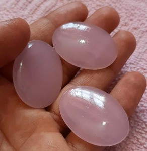 Fournisseur en gros de calcédoine bleue naturelle de forme ovale gemmes certifiées IGI de meilleure qualité gemmes lisses en vrac prix raisonnable - Product Image 2