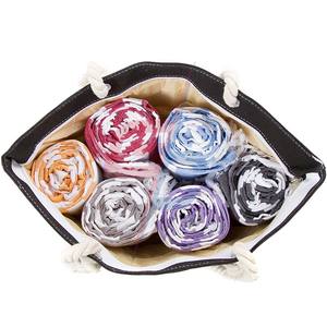 Sac fourre-tout en toile noire de meilleure qualité Sac de plage fourre-tout à bandoulière résistant à l'eau avec logo personnalisé pour le shopping et les cadeaux - Product Image 3