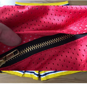 กางเกงหนังบาสเก็ตบอลปรับแต่งได้,กางเกงขาสั้นแบบลำลอง OEM สามารถปรับแต่งลายปักและโลโก้ได้ตามต้องการ - Product Image 4