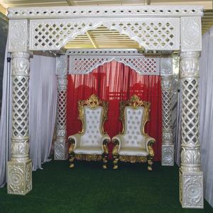 Décorations de mariage modernes et traditionnelles hindoues Mandap Stage Simple Classic Romantic Durable Fiber Material Construction Wedding Decorations - Product Image 1