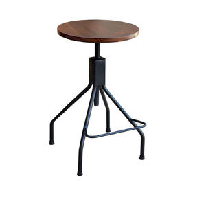 Dernier tabouret de bar pivotant en bois au design contemporain Mobilier industriel Hauteur réglable pour les restaurants et les pubs - Product Image 1