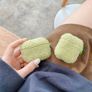 Suave peludo lindo cálido Mini funda esponjosa con llavero para <span class=keywords><strong>AirPods1</strong></span> 2 - Product Image 3