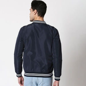 เสื้อแจ็คเก็ตขนสัตว์ฤดูหนาวระดับพรีเมียมสำหรับผู้ชาย แบบกลับด้านได้ กันลม เป็นมิตรกับสิ่งแวดล้อม รับสกรีนโลโก้ มีไซส์พลัส - Product Image 2