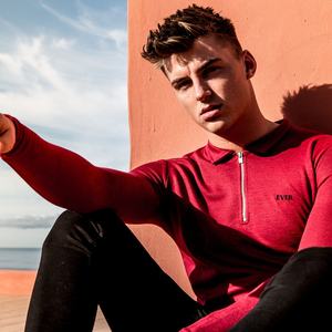 Full sleeves Red Color 3/4 Zipper O-neck Customize Logo High Quality Sports <b>Shirt</b> for Man - Product Image 4