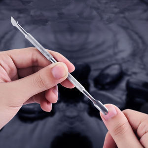 Extractor y cortador de cutículas de acero inoxidable, herramienta de manicura y pedicura duradera - Product Image 4