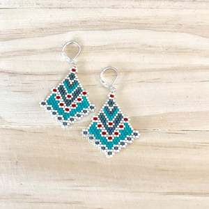 Pendientes de cuentas tejidos a mano. Felicidad hecha a mano. - Product Image 1