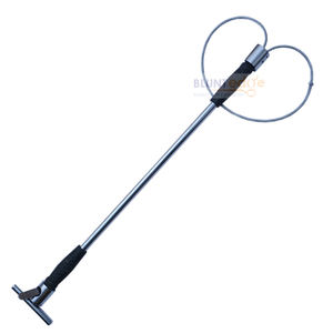 Hog Catcher Instrumento veterinario duradero Herramientas para ganado Atrapador de animales Alambre de acero Soporte para cerdos manijas largas - Product Image 1