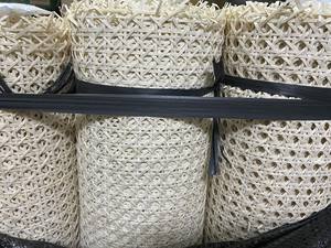 Canne en osier et rotin naturel décoloré, tissée avec filtre Hexagonal, carré/étroit - Product Image 6