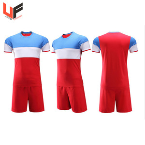 Vente en gros de shorts de maillot de football pour enfants personnalisés uniformes d'entraînement de football à rayures pour l'Australie, l'UE et le Royaume-Uni quantité minimale de commande bas sublimation pour hommes - Product Image 4