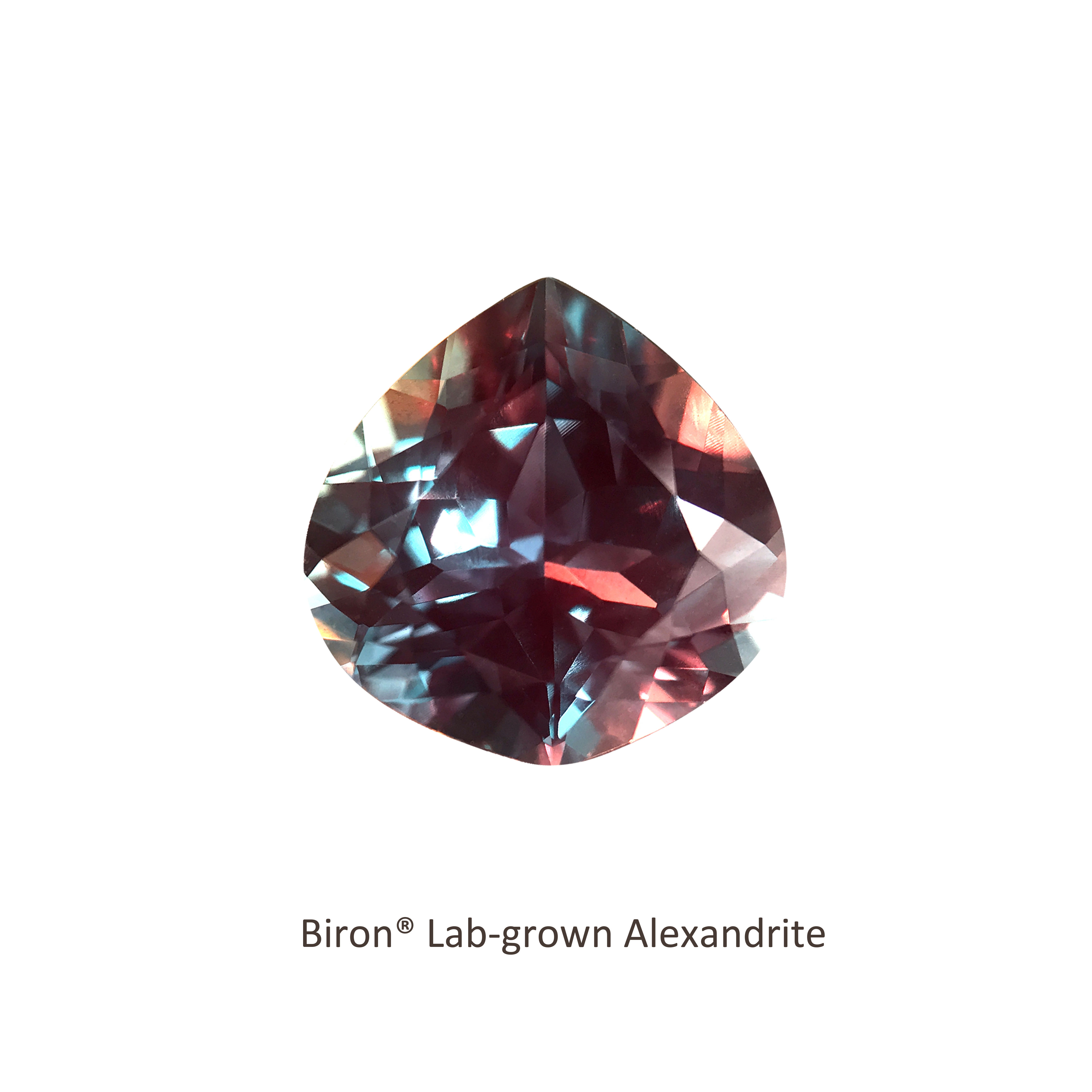 สีอะเล็กซานไดรท์