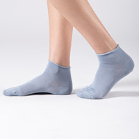 Chaussettes habillées en coton mélangé de la taille de l'équipage du fabricant italien pour les femmes Slouch Socks Everyday Winter Situation Woven Technics
