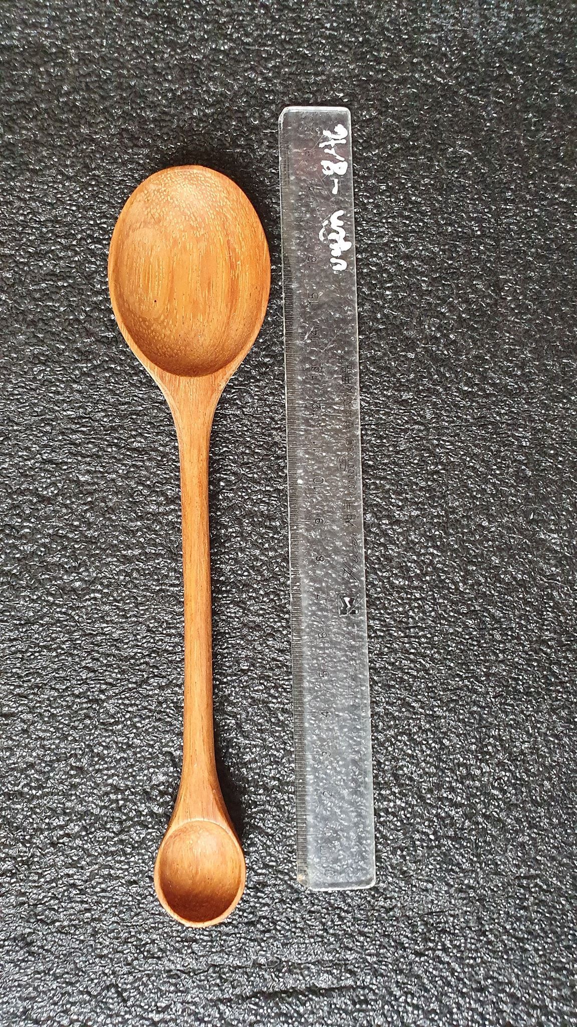 手彫り木製スプーン - ユニークな木製スプーン - 手作り、オリジナル