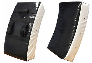 Kick Shield หนังสังเคราะห์โค้งทำด้วยมือจับสำหรับจับที่ดีกว่า - Product Image 2