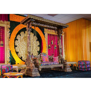 Columpio de boda de pavo real hecho a mano antiguo, trabajo pesado, Columpio de madera tallado fino para bodas, Material de madera de teca - Product Image 1