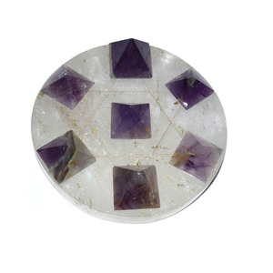 Conjunto de Pirámides de Cuarzo Cristalino con Amatista, Diseñadas de Forma Única |   Juego de Pirámides de Cuarzo Cristalino con Amatista para Sanación con Cristales - Product Image 1