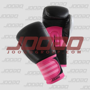 Custom logo Boxing gloves ,bag Muay Thai and Kick Boxing Gloves - Product Image 1