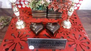 Urne de crémation pour animaux de compagnie en métal de style américain Brassworld India Funeral Supplies Made of Brass - Product Image 3